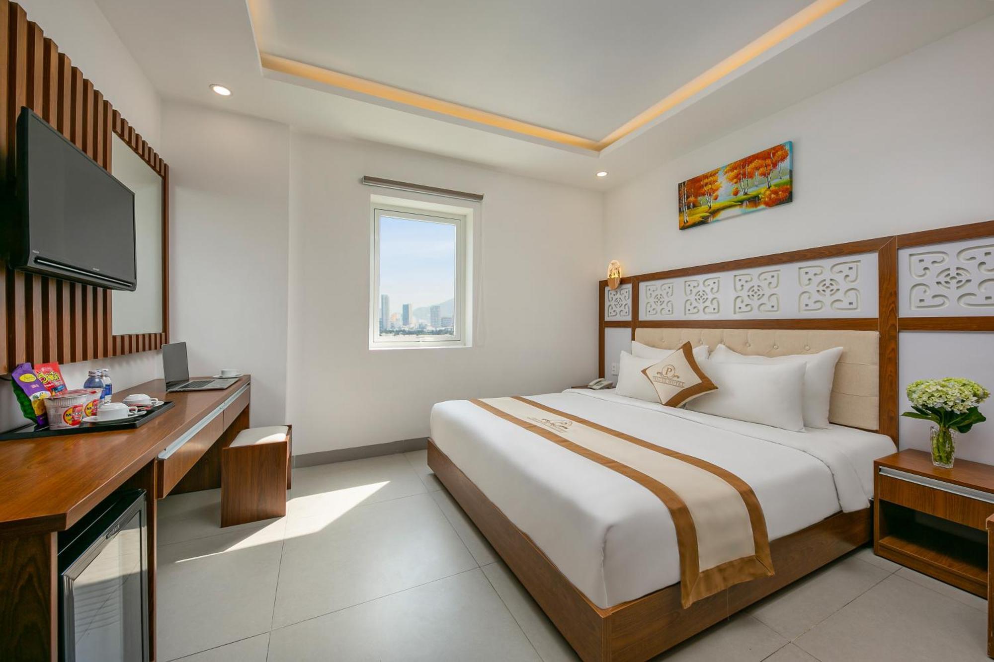 Prague Da Nang Beach Hotel Buitenkant foto