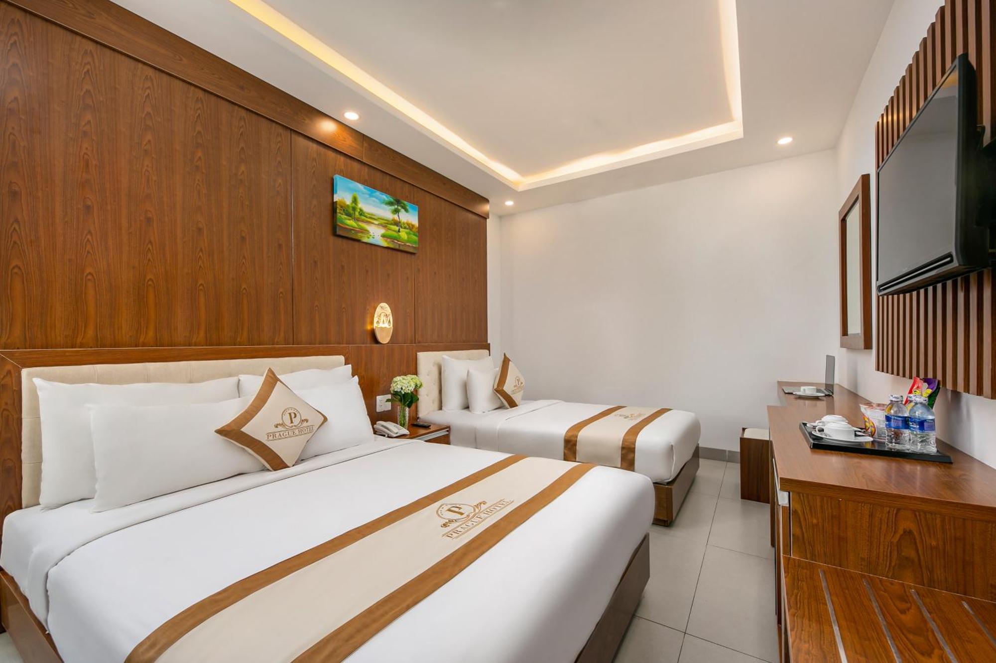 Prague Da Nang Beach Hotel Buitenkant foto