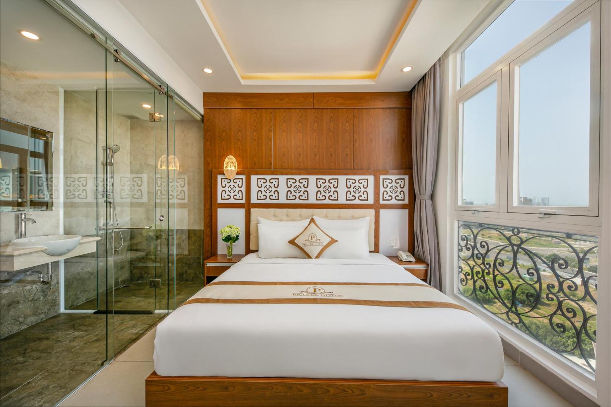 Prague Da Nang Beach Hotel Buitenkant foto