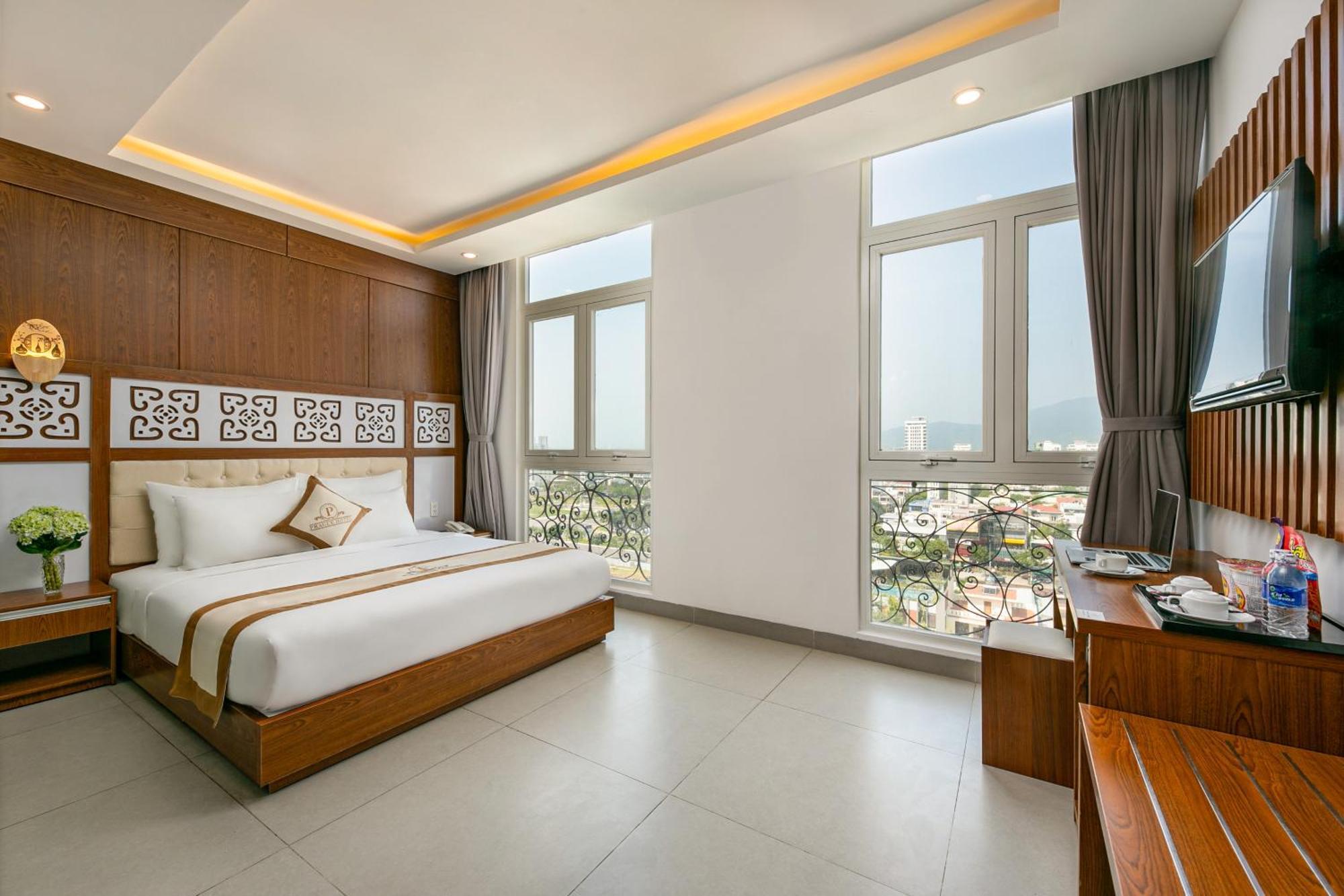 Prague Da Nang Beach Hotel Buitenkant foto
