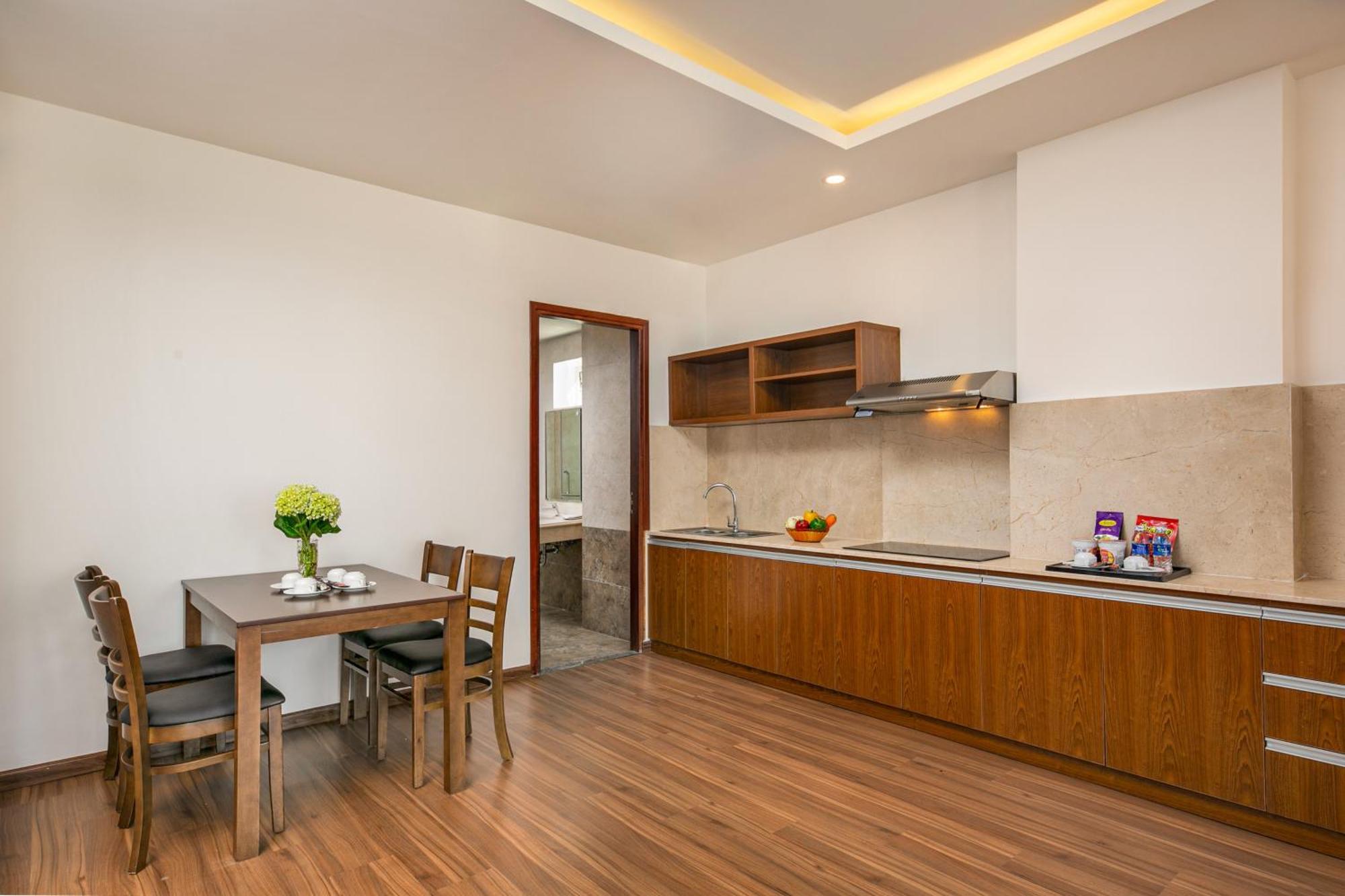 Prague Da Nang Beach Hotel Buitenkant foto