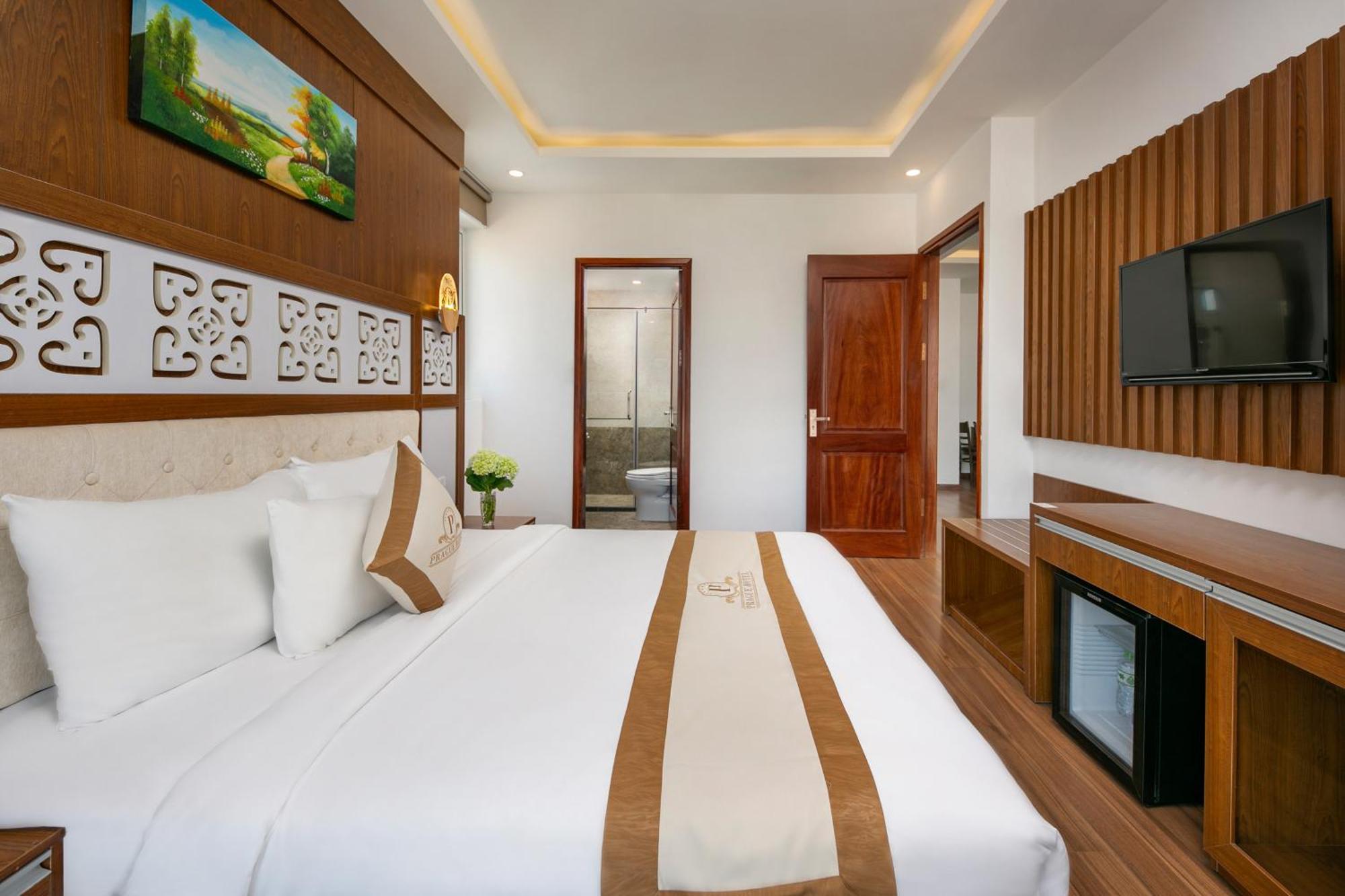 Prague Da Nang Beach Hotel Buitenkant foto