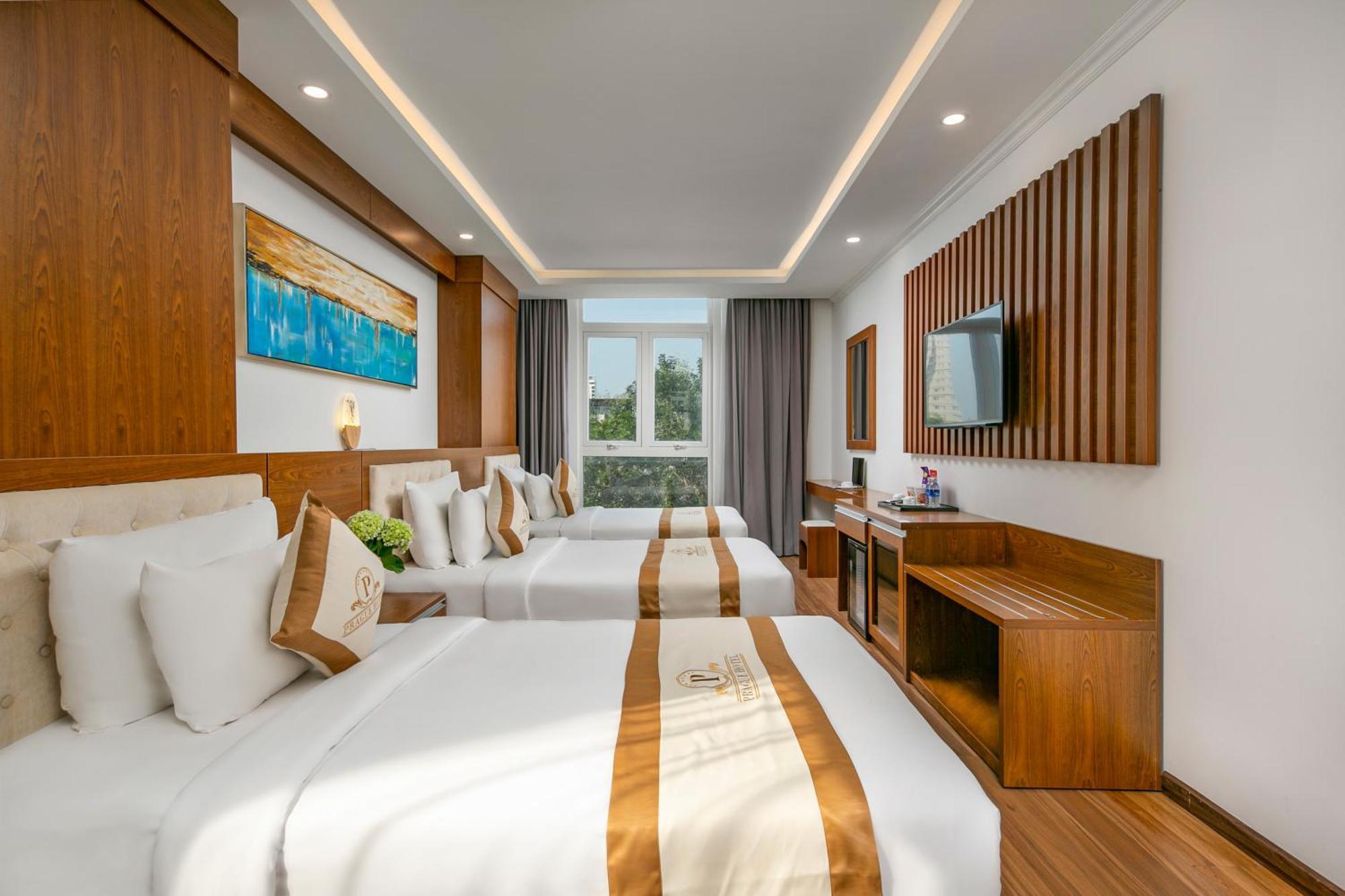 Prague Da Nang Beach Hotel Buitenkant foto