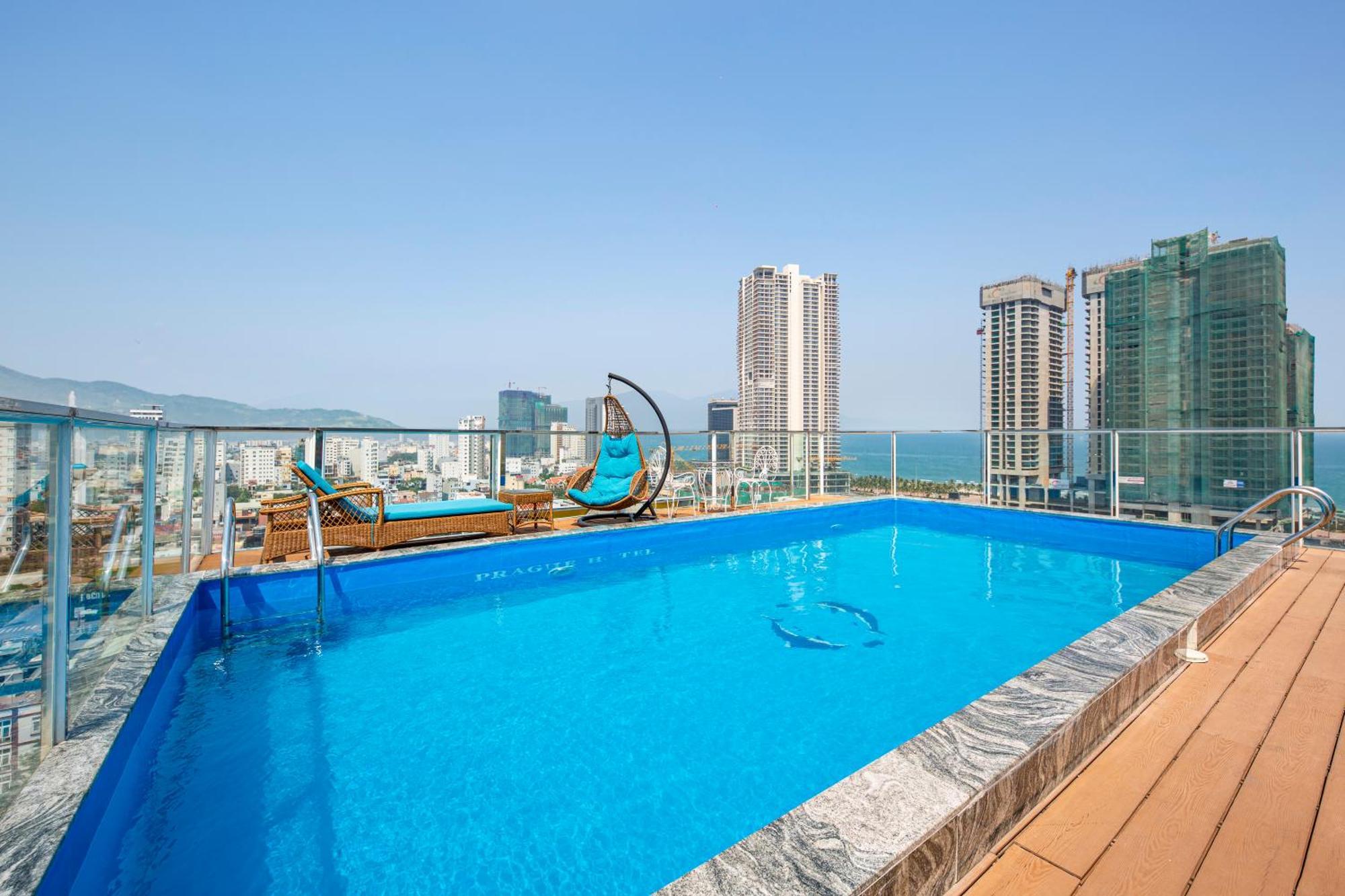 Prague Da Nang Beach Hotel Buitenkant foto