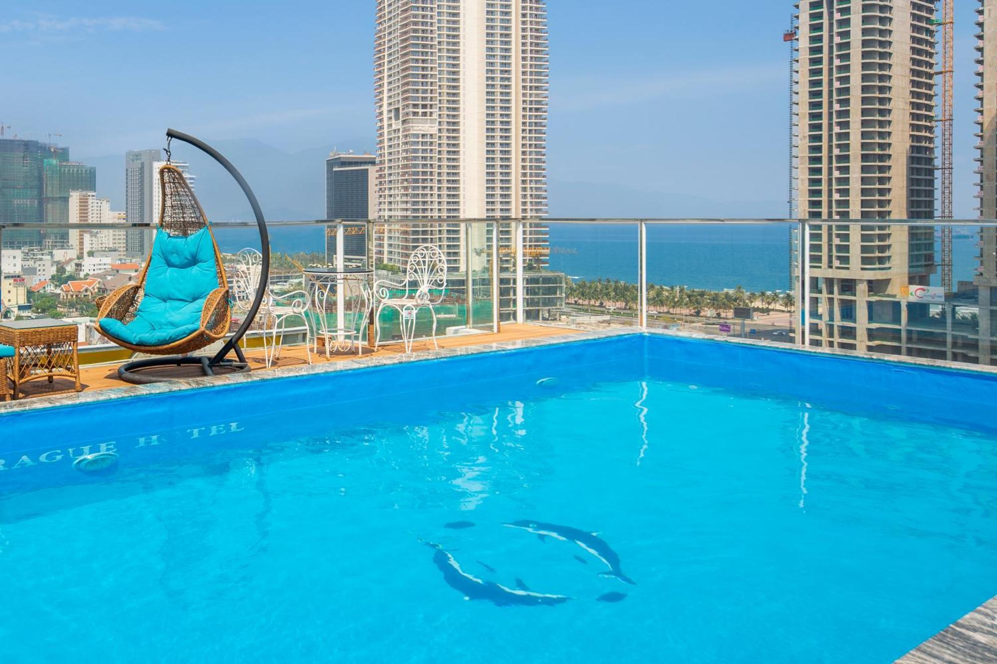 Prague Da Nang Beach Hotel Buitenkant foto
