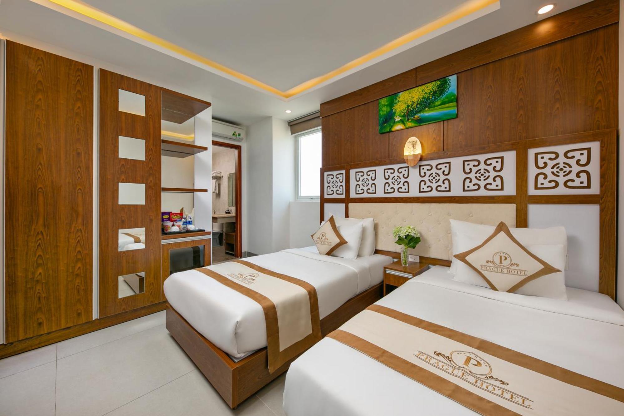 Prague Da Nang Beach Hotel Buitenkant foto